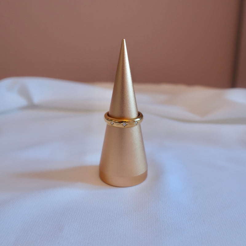 STARRY RING