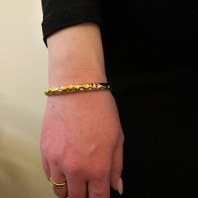 TEXTURA ARMBAND