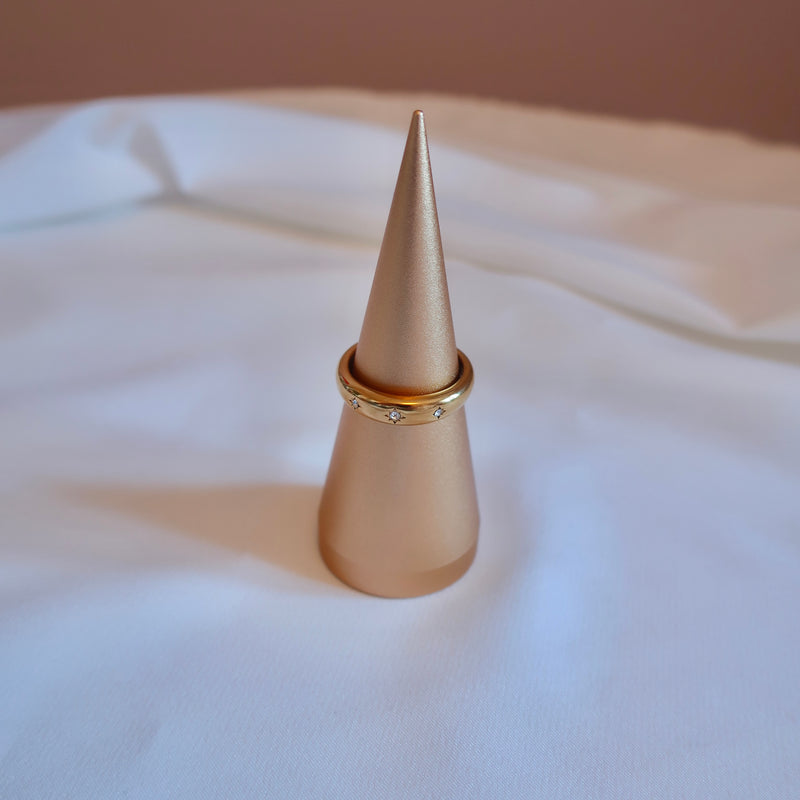 STARRY RING