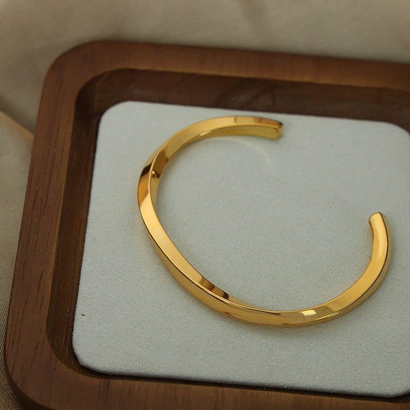 SANDRA ARMBAND