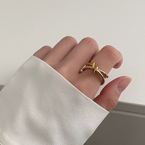 KNOT RING