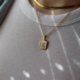 LUX BRICK BOKSTAVS HALSBAND