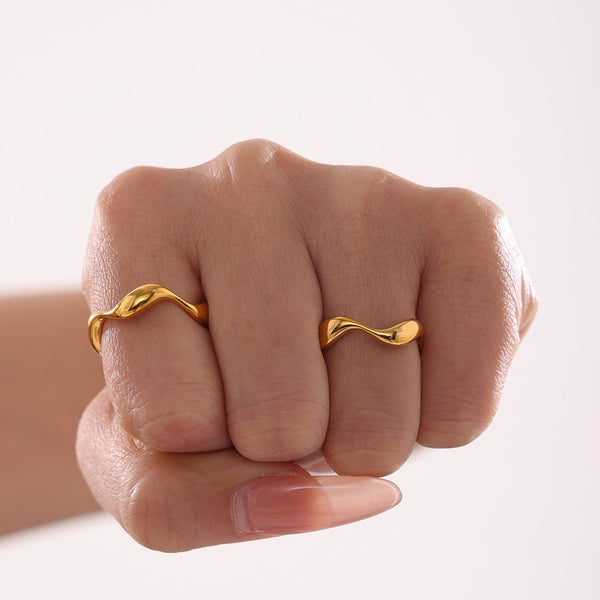 LISA RING