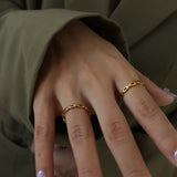 GOLDEN CHAIN RING