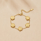 CLOVER CHIC ARMBAND