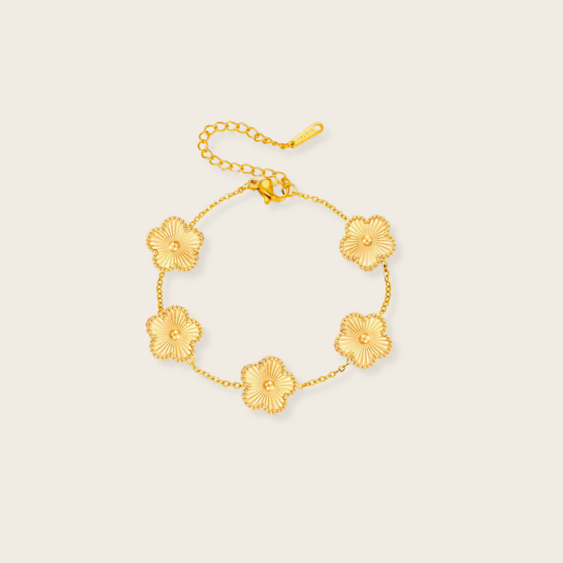 CLOVER CHIC ARMBAND